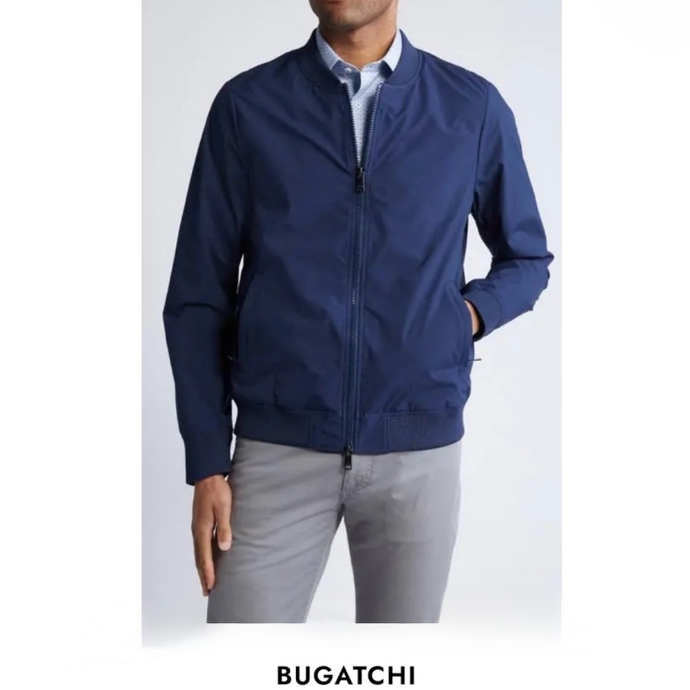 BUGATCHI
Water Repellent Nylon Bomber Jacket Color : navy NEW